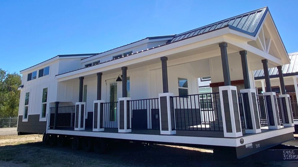 The Cedar Ridge tiny home exterior